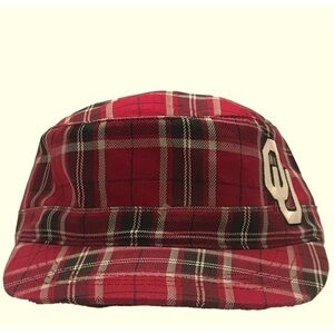 Captivating Headgear University of Oklahoma Sooners Woman's Flat Top Cap